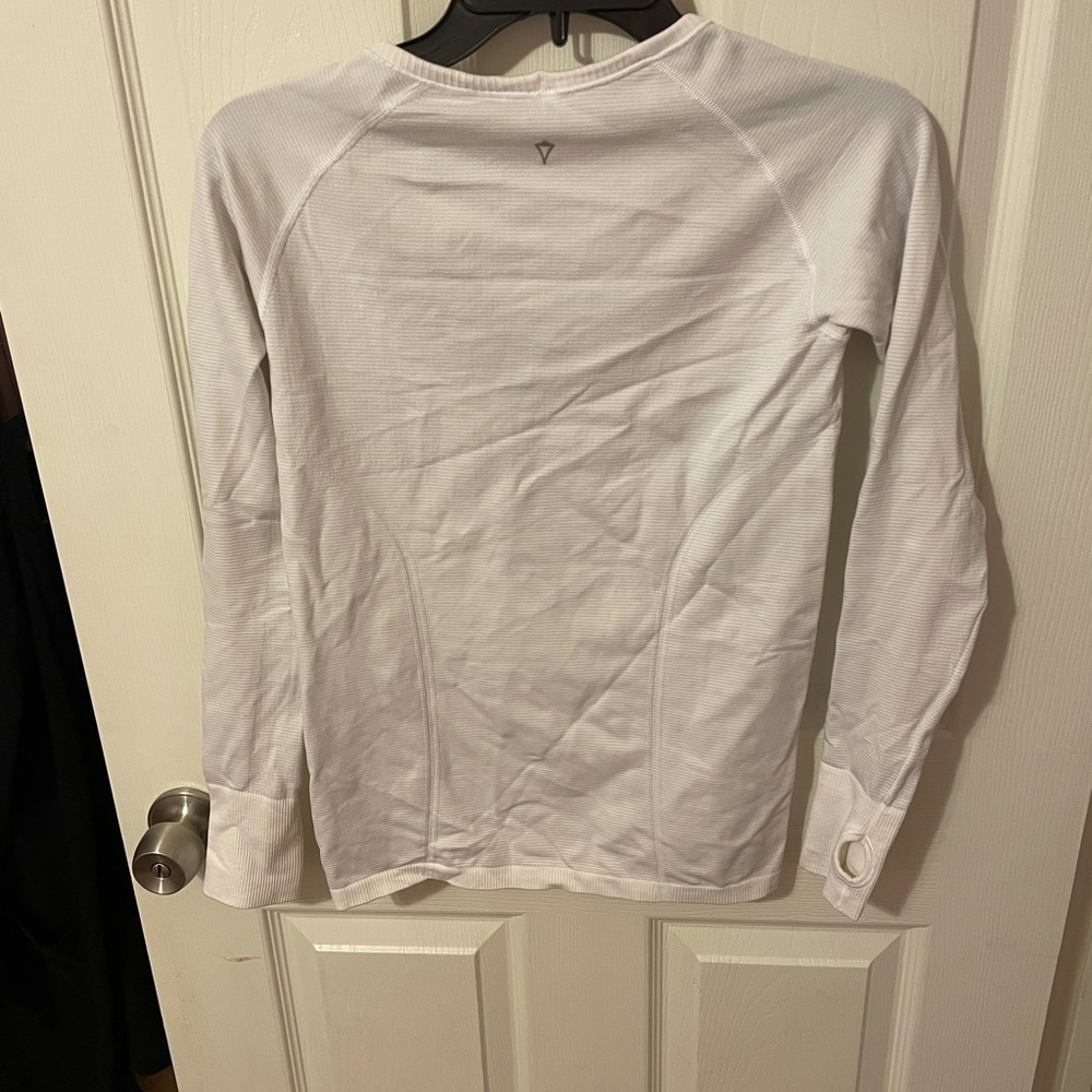 Ivivva long sleeve top